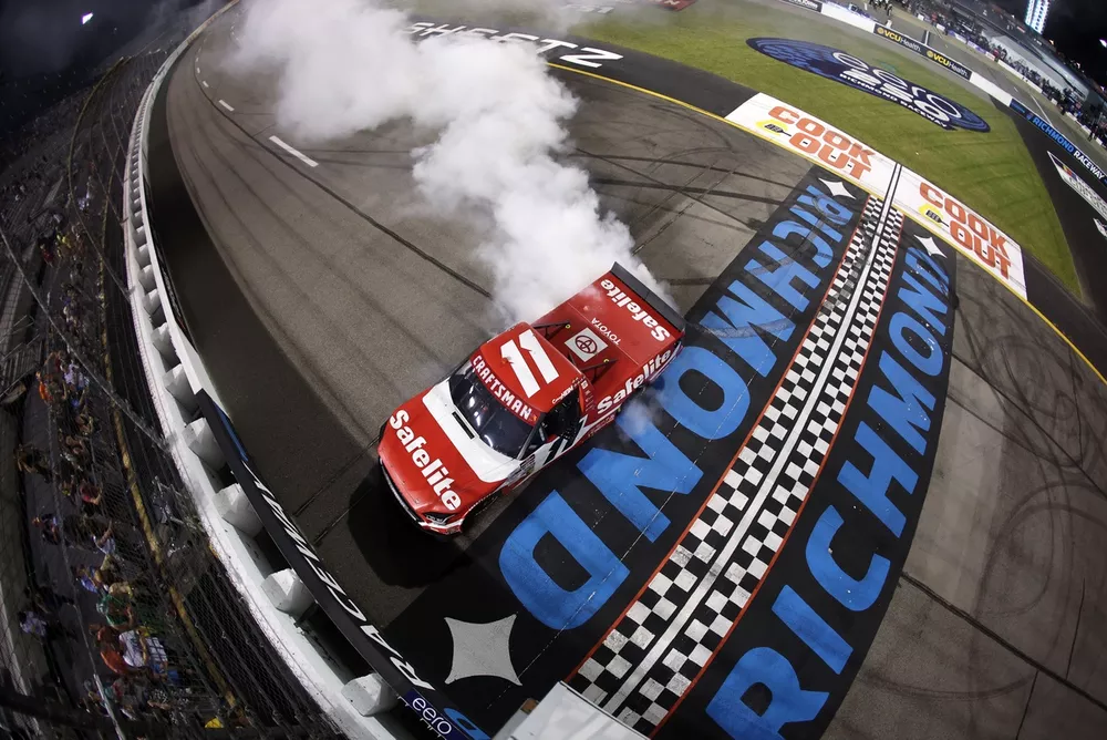 Хейм выиграл гонку NASCAR Truck в Ричмонде, Маджески упустил победу