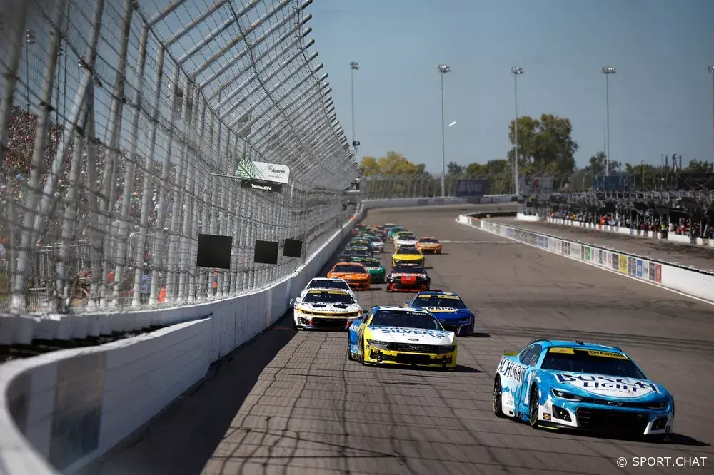 NASCAR угрожает дисквалификациями за послегоночные манипуляции с машинами