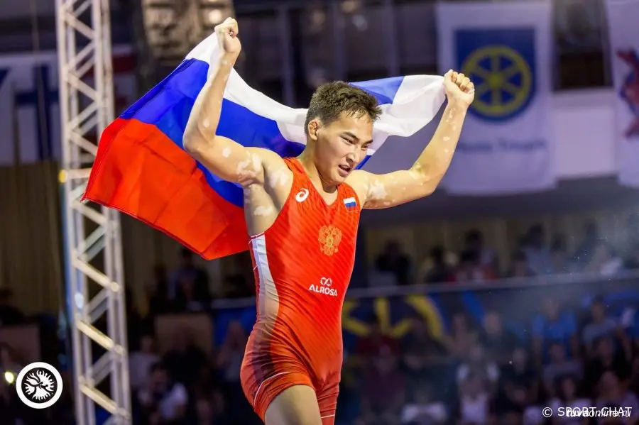 Российский борец Казырык победил украинца, но вылетел в 1/8 финала чемпионата мира