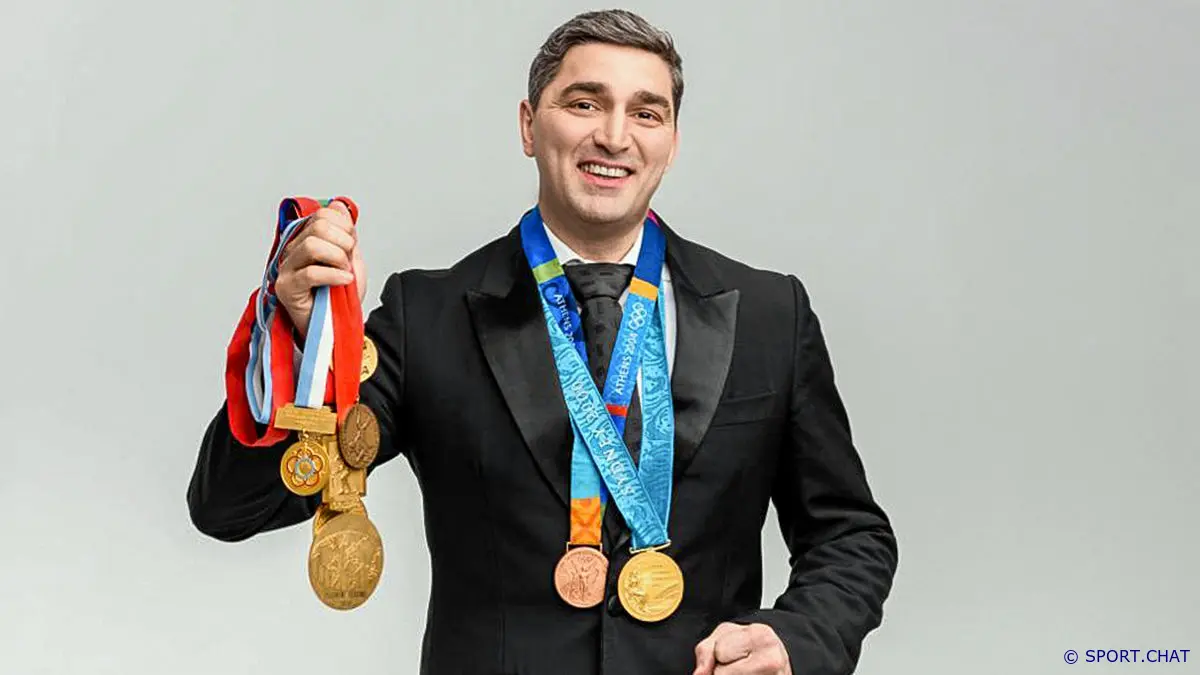 Спортсмен и гражданин: Вартерес Самургашев голосует на губернаторских выборах Ростовской области