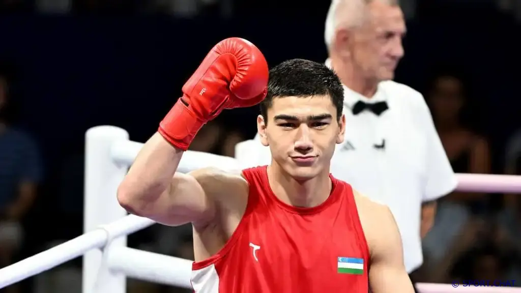 21-летний узбекистанский боксер сенсационно вышел в четвертьфинал ЧМ-2025