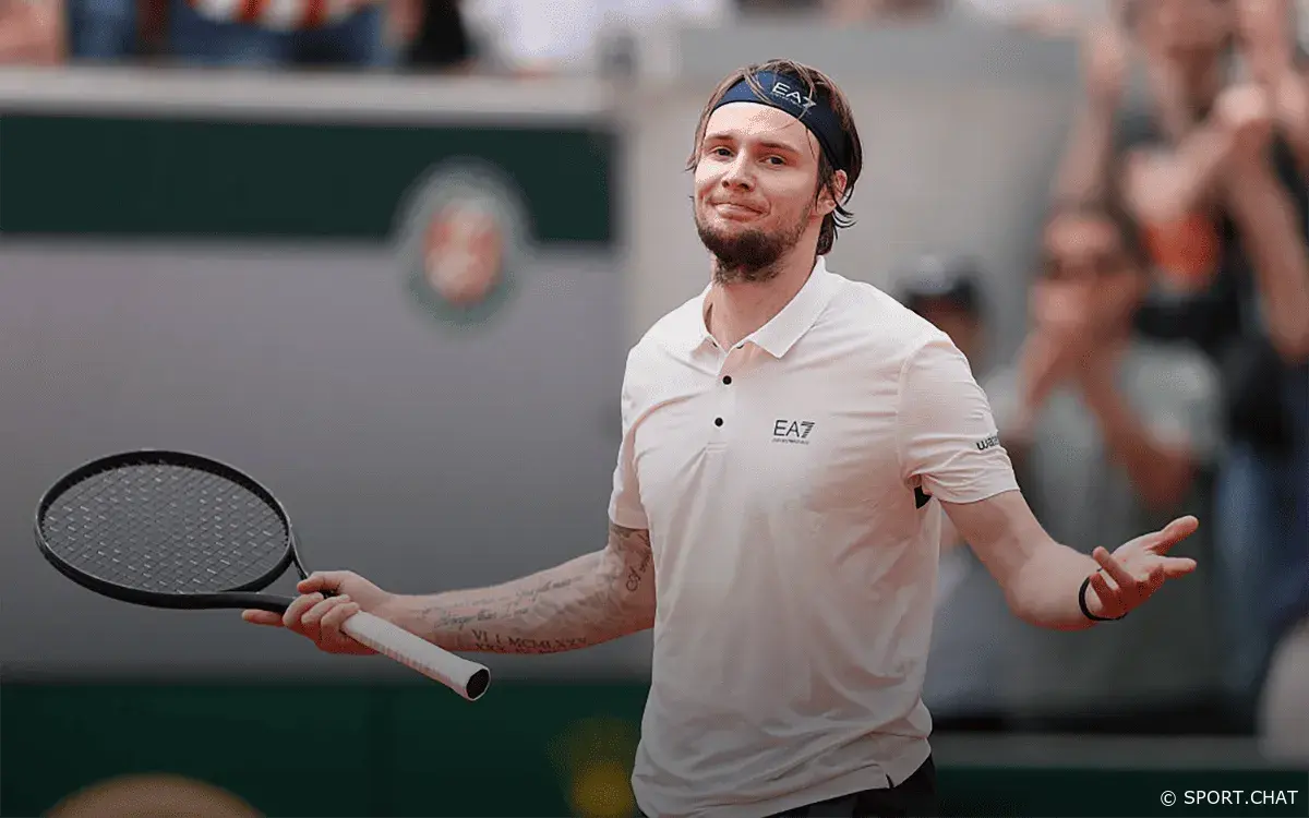 Теннис. «Трофеи Северной Пальмиры». Парный матч дня состоится в 19:00 (МСК)