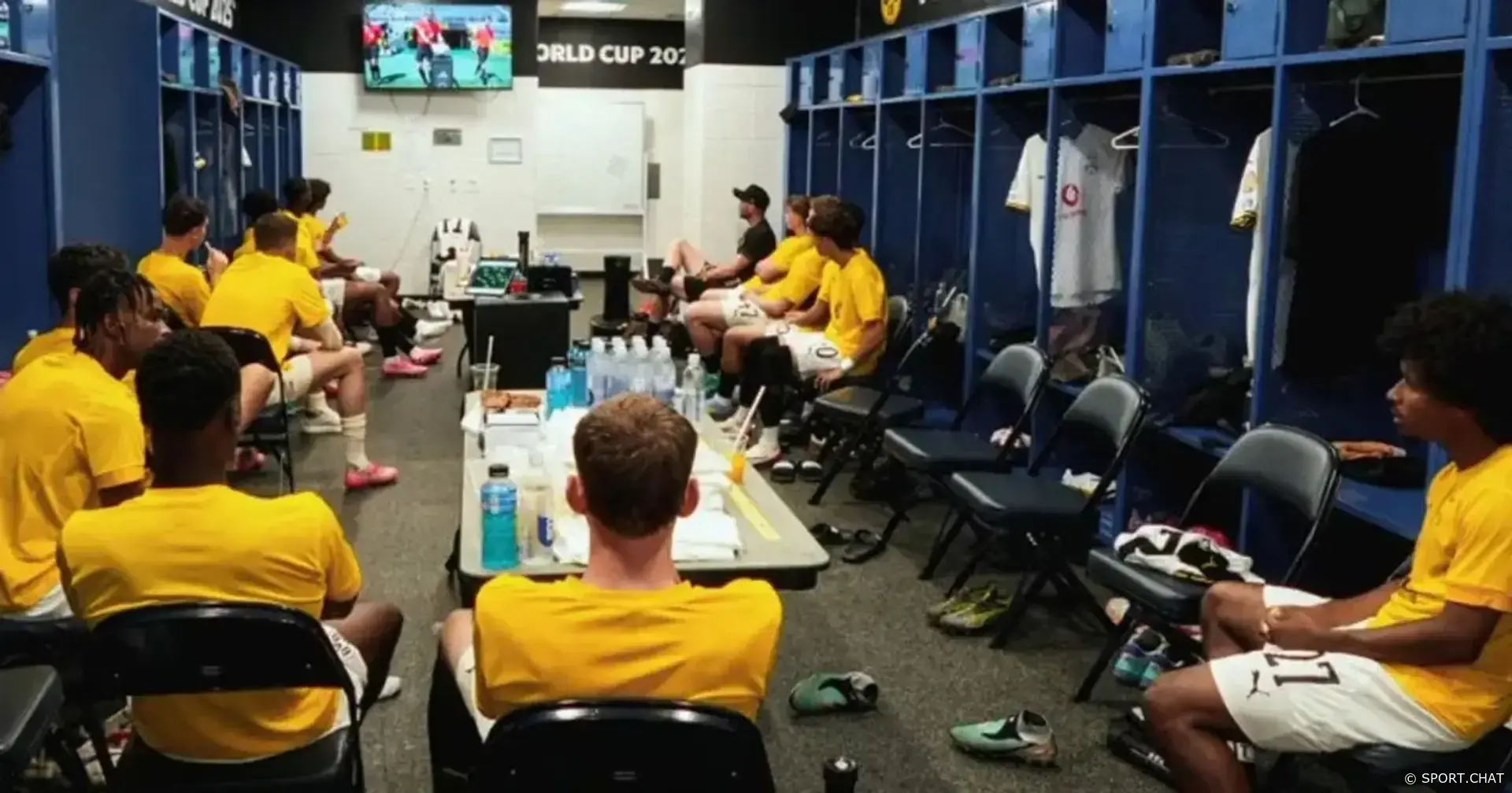 На чемпионате мира по футболу 2026 года запасные игроки будут находиться в раздевалке во время матчей — но почему?