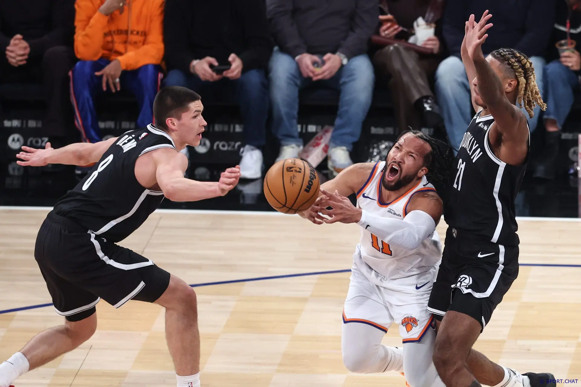Историческое унижение в Нью-Йорке: Никс разорвали Нетс с разницей в 54 очка