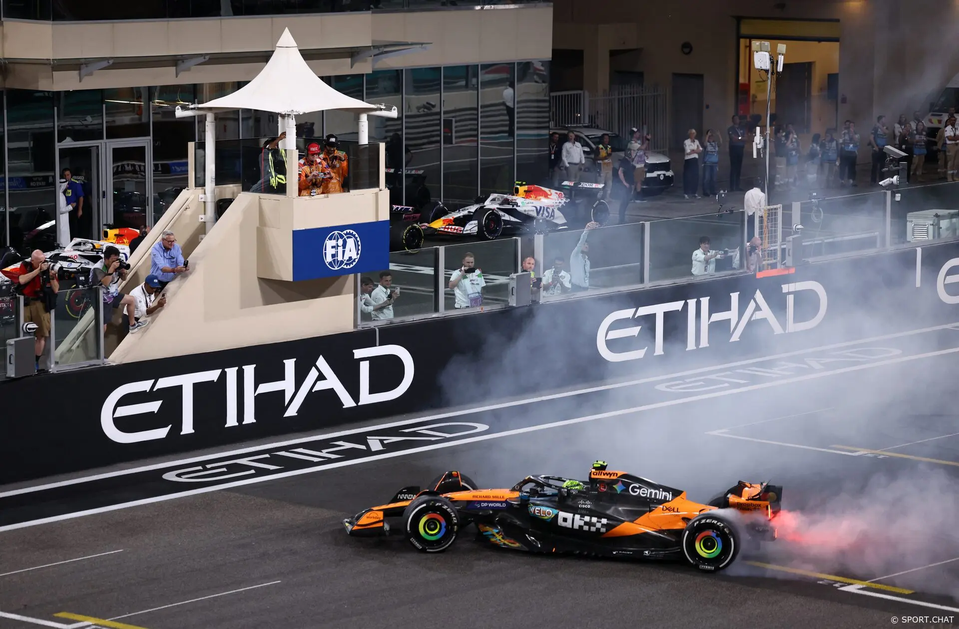 McLaren тянет до последнего: команда решила не спешить с выездом нового болида Формулы-1