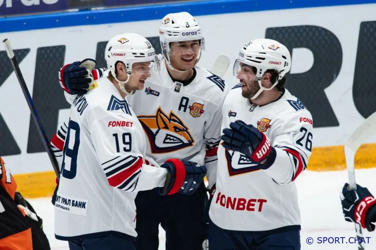 «Металлург» дожал «Амур» на выезде: победный гол на 59-й минуте — 4:3