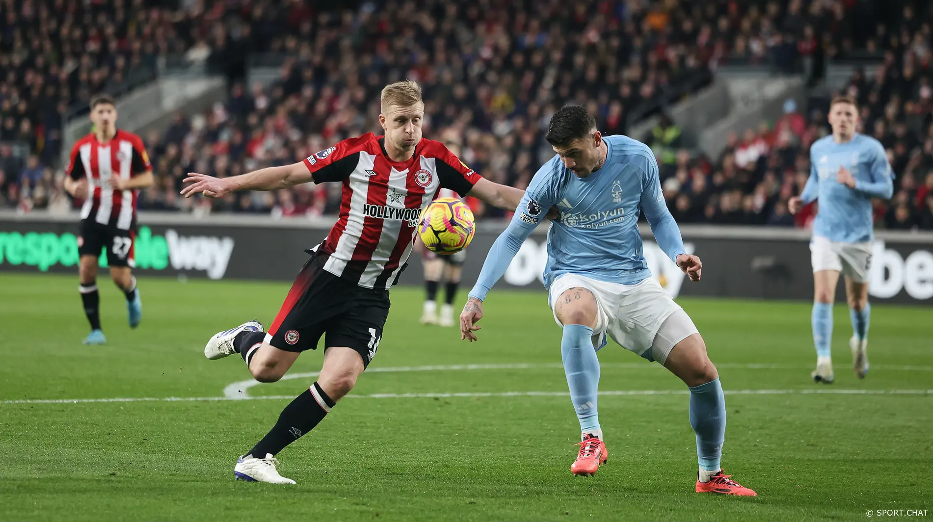 «Ноттингем Форест» на выезде уверенно обыграл «Брентфорд» — 2:0