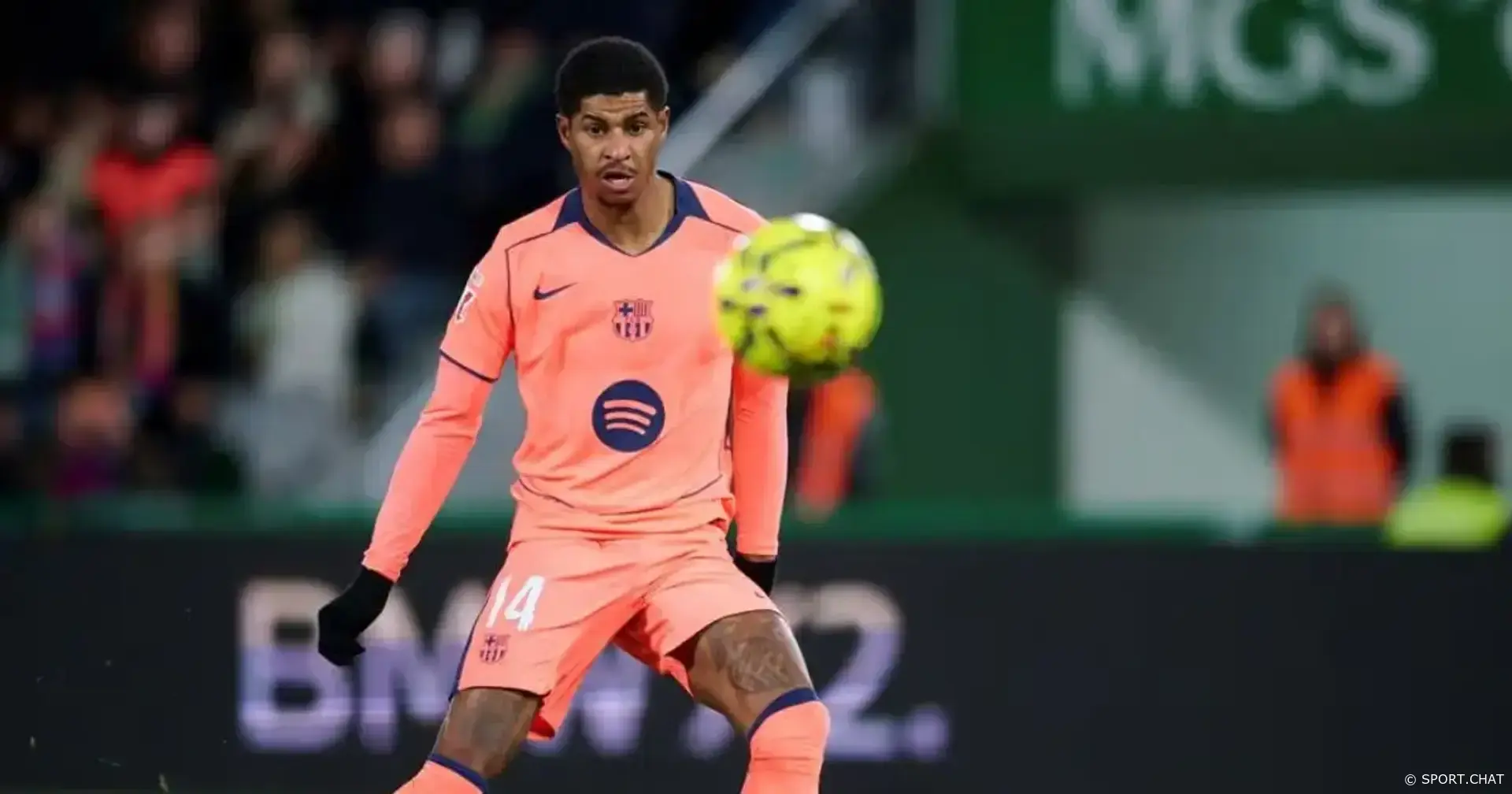 «Барселона» подтвердила травму Рашфорда — форвард пропустит матч с «Атлетико»