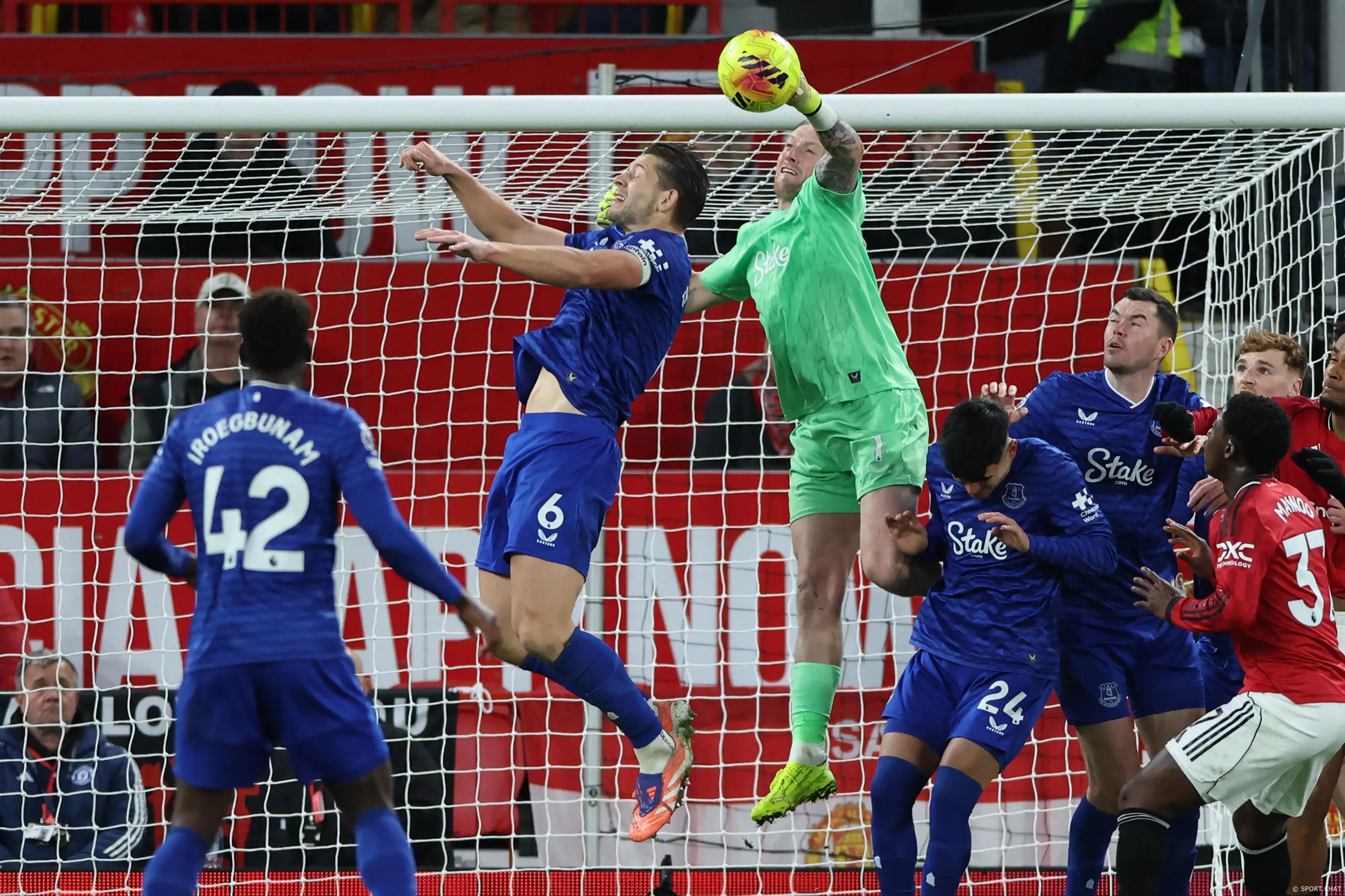 «Эвертон» — «Манчестер Юнайтед» 0:1: Шешко принёс победу «красным дьяволам» на выезде