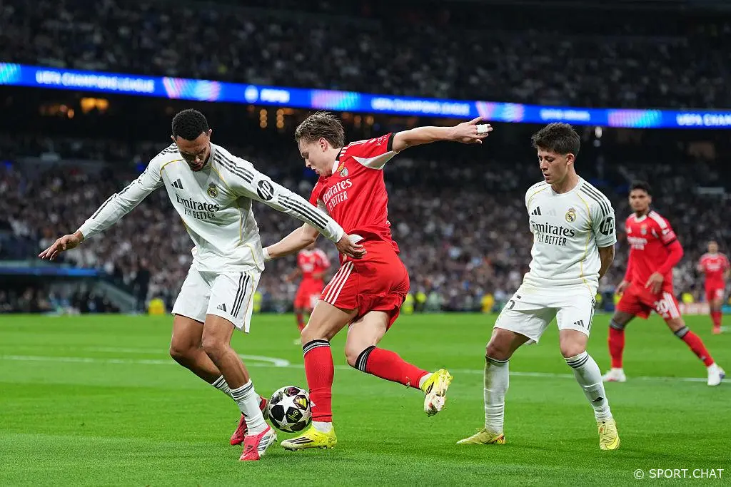 «Реал Мадрид» дожал «Бенфику» — 2:1 и 3:1 по сумме! Нервная концовка и 10 добавленных минут