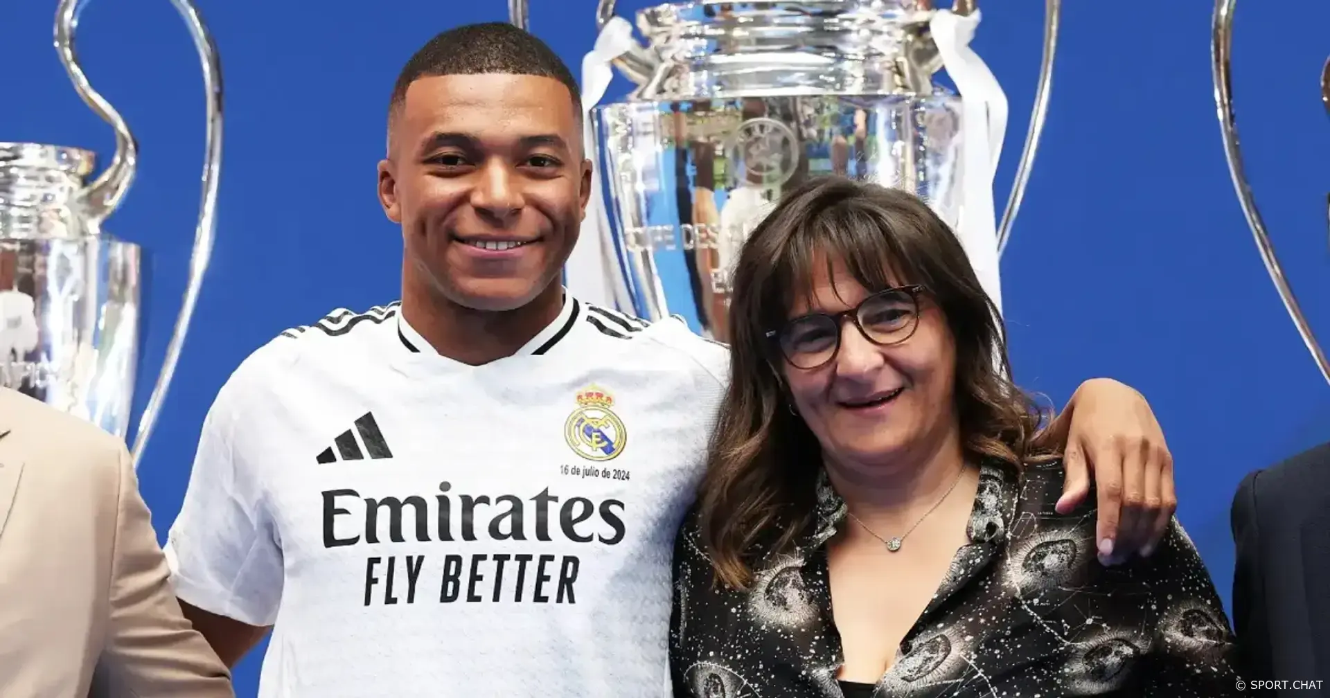 Мать Килиана Мбаппе зарабатывает на уровне некоторых игроков «Реала»