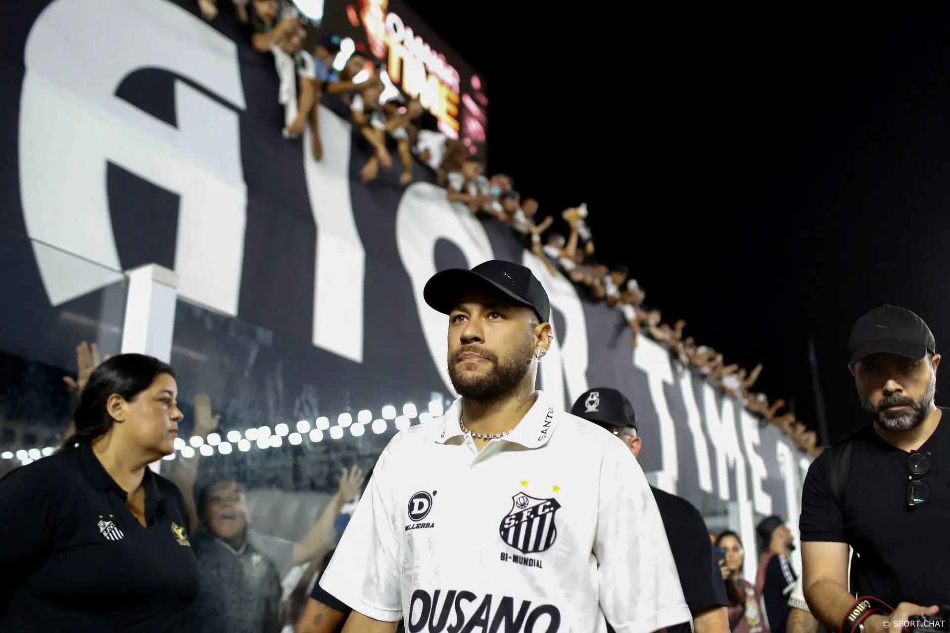 «Вчера — ноль, сегодня — герой»: Неймар ответил критикам дублем за «Сантос»