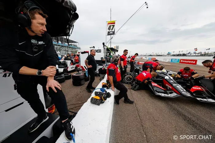 Дебют Мика Шумахера в IndyCar закончился аварией уже на первом круге