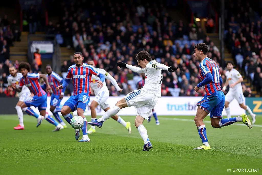 «Кристал Пэлас» и «Лидс Юнайтед» голов не забили — 0:0