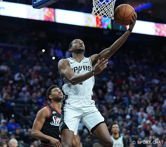 «Сан-Антонио» уничтожил «Филадельфию» 131:91 в одном из самых крупных матчей дня НБА