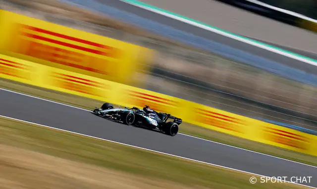 Расселл опередил Антонелли: «Мерседес» задаёт темп на первых тренировках Гран-при Японии