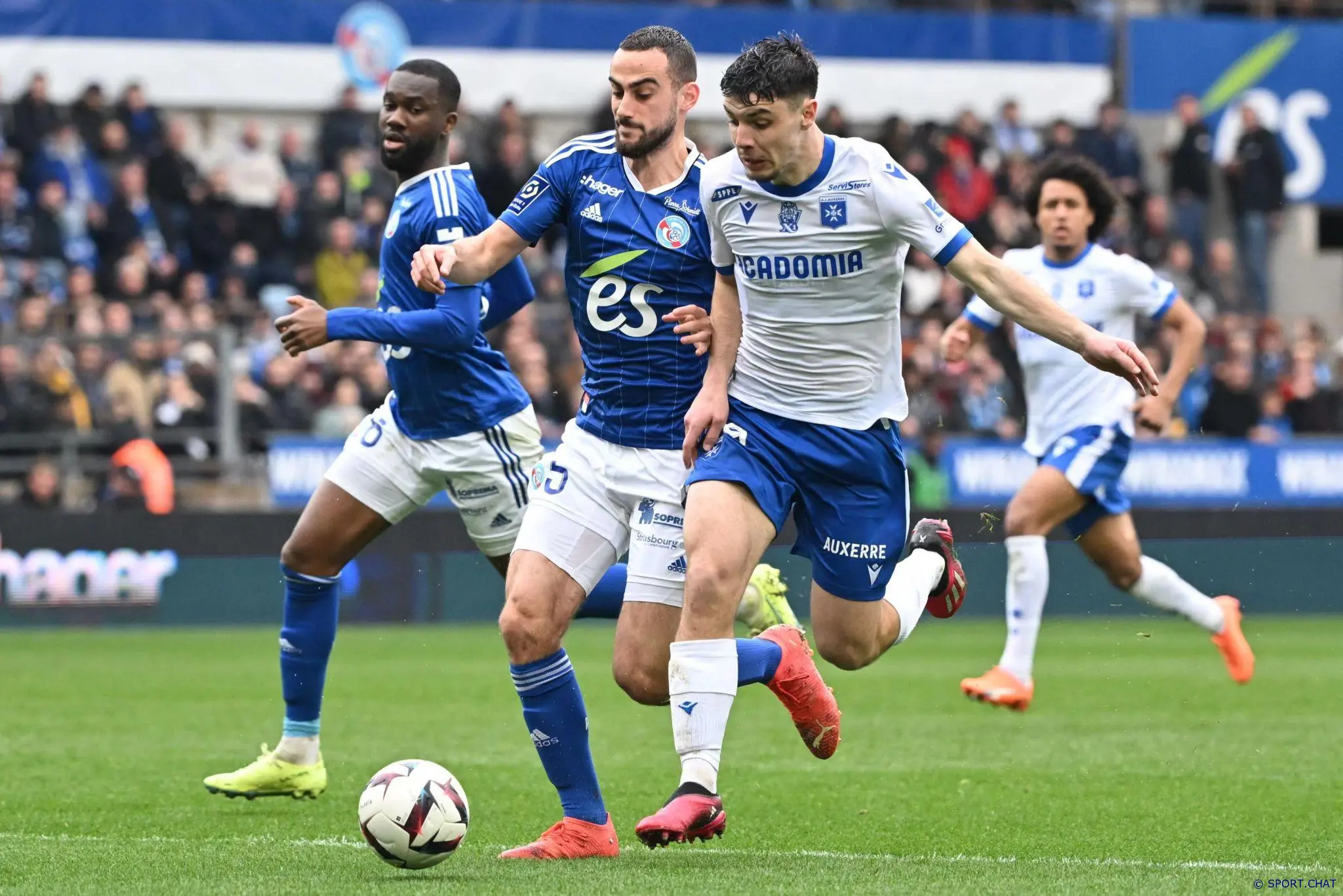 «Осер» и «Страсбур» не выявили победителя — безголевой матч в Лиге 1