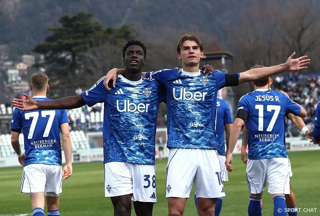 «Комо» уничтожил «Пизу» — разгром 5:0 в Серии А