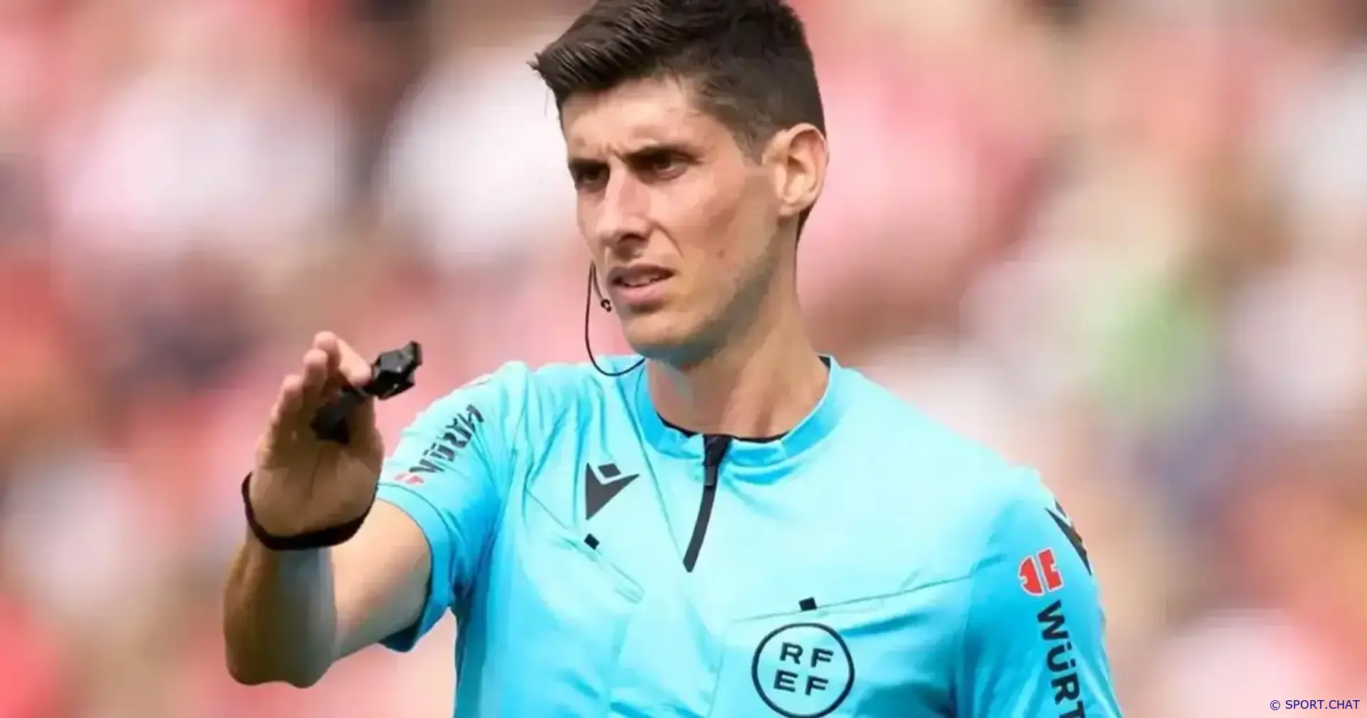 Назначен судья на матч «Атлетико» — «Барселона»: игру обслужит Матео Бускетс Феррер