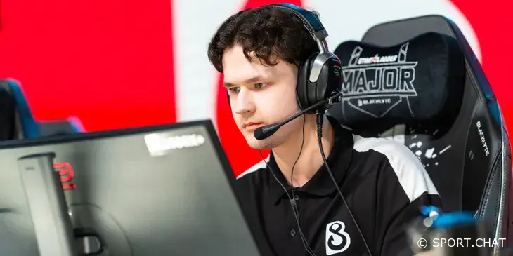 Legacy вылетела с PGL Bucharest 2026 — B8 уверенно закрыли серию 2:0