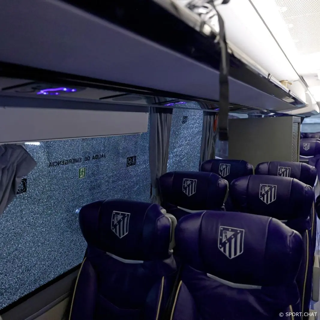 «Атлетико» пошутил про NASA после атаки фанатов «Барселоны» на автобус команды