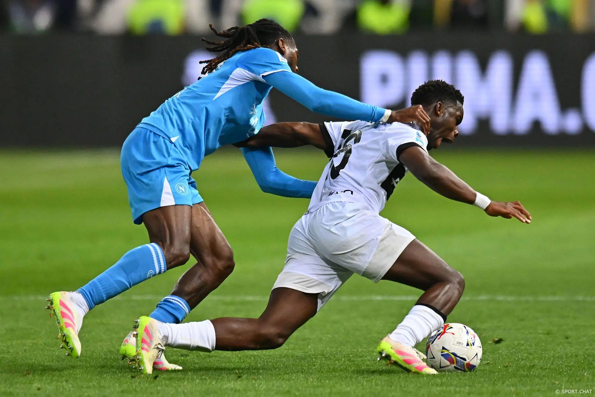 «Наполи» спасся в матче с «Пармой» — 1:1 в игре с разными таймами